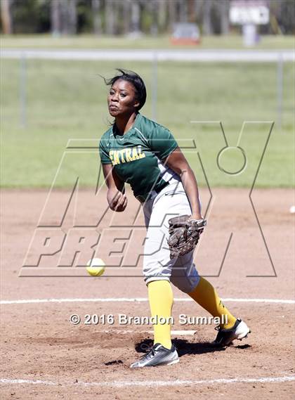 Thumbnail 3 in Verbena vs. Central (Maplesville) photogallery.