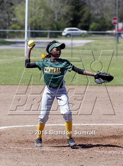 Thumbnail 3 in Verbena vs. Central (Maplesville) photogallery.