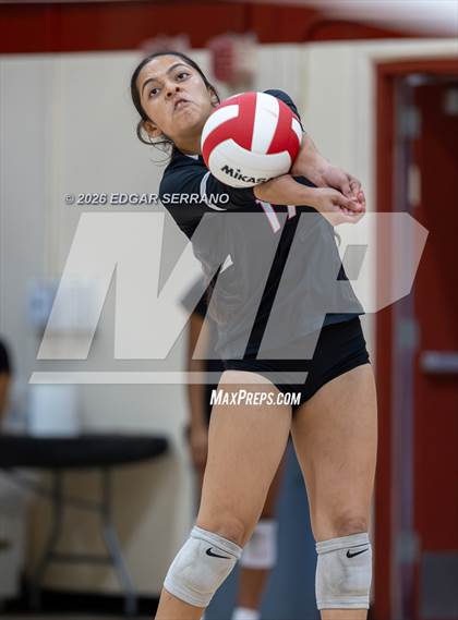 Thumbnail 2 in Warren @ La Serna photogallery.