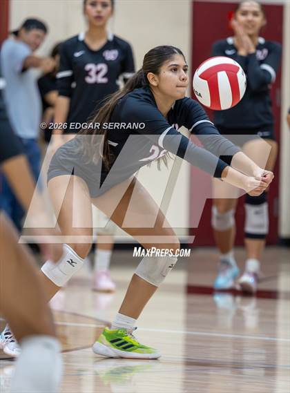 Thumbnail 1 in Warren @ La Serna photogallery.