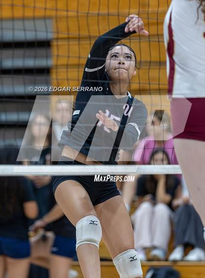 Thumbnail 2 in Warren @ La Serna photogallery.