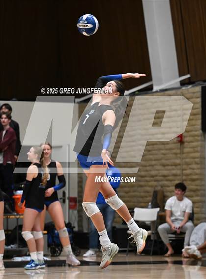 Thumbnail 2 in Marin Catholic @ Branson photogallery.