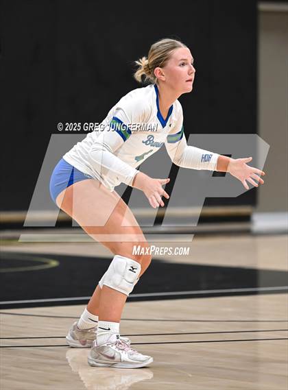 Thumbnail 2 in Marin Catholic @ Branson photogallery.