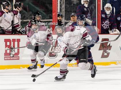 Thumbnail 2 in Tabor Academy vs Belmont Hill (Frozen Fenway) photogallery.