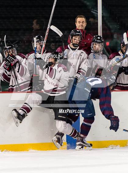 Thumbnail 2 in Tabor Academy vs Belmont Hill (Frozen Fenway) photogallery.