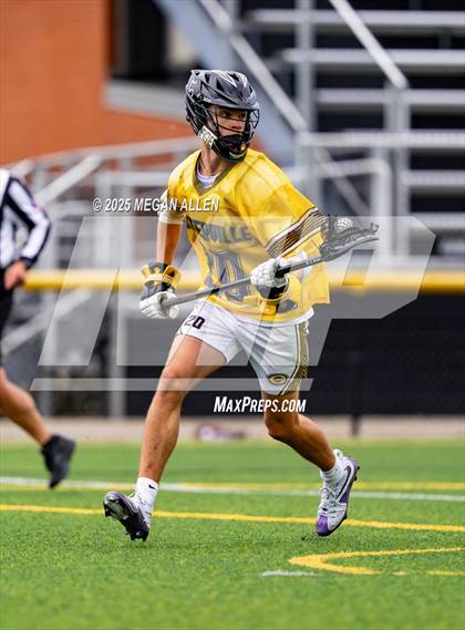 Thumbnail 2 in New Albany @ Centerville (OHSAA Division 1 Round 2) photogallery.