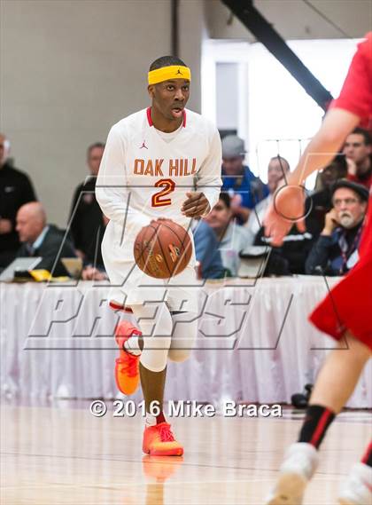 Thumbnail 1 in Mater Dei vs. Oak Hill Academy (Spalding Hoophall Classic) photogallery.