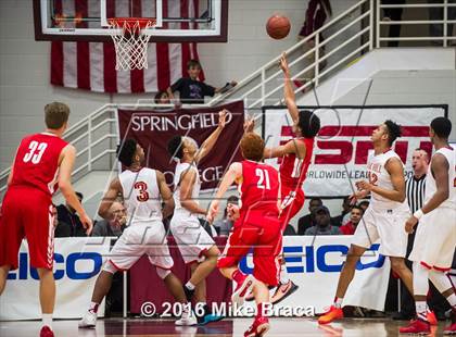 Thumbnail 3 in Mater Dei vs. Oak Hill Academy (Spalding Hoophall Classic) photogallery.