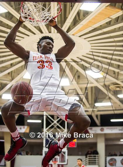 Thumbnail 3 in Mater Dei vs. Oak Hill Academy (Spalding Hoophall Classic) photogallery.