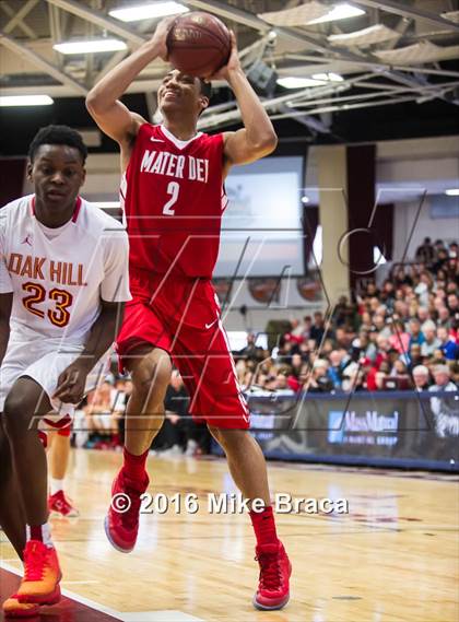 Thumbnail 1 in Mater Dei vs. Oak Hill Academy (Spalding Hoophall Classic) photogallery.