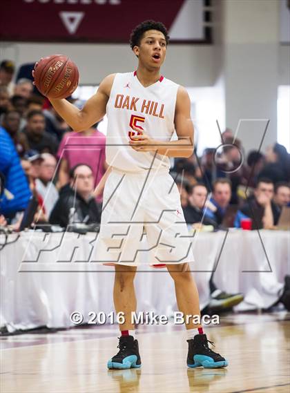 Thumbnail 2 in Mater Dei vs. Oak Hill Academy (Spalding Hoophall Classic) photogallery.