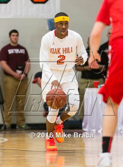Thumbnail 3 in Mater Dei vs. Oak Hill Academy (Spalding Hoophall Classic) photogallery.