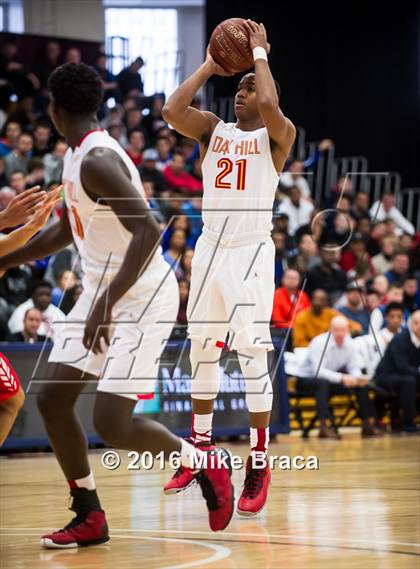 Thumbnail 3 in Mater Dei vs. Oak Hill Academy (Spalding Hoophall Classic) photogallery.
