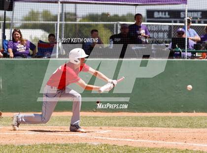 Thumbnail 2 in Farmersville @ Ponder (UIL 3A Region 2 Bi-District Playoff) photogallery.