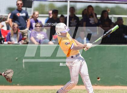 Thumbnail 1 in Farmersville @ Ponder (UIL 3A Region 2 Bi-District Playoff) photogallery.