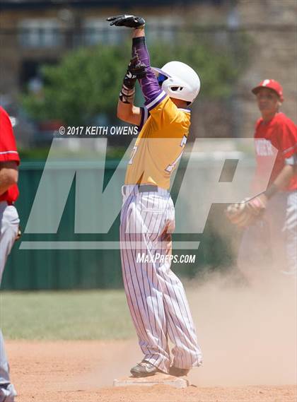 Thumbnail 3 in Farmersville @ Ponder (UIL 3A Region 2 Bi-District Playoff) photogallery.