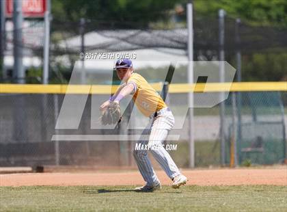 Thumbnail 2 in Farmersville @ Ponder (UIL 3A Region 2 Bi-District Playoff) photogallery.