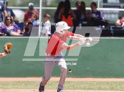Thumbnail 2 in Farmersville @ Ponder (UIL 3A Region 2 Bi-District Playoff) photogallery.