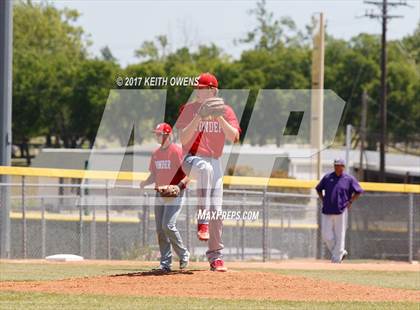 Thumbnail 3 in Farmersville @ Ponder (UIL 3A Region 2 Bi-District Playoff) photogallery.