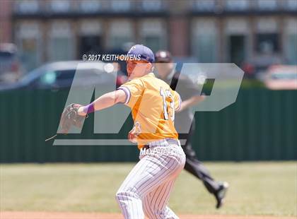 Thumbnail 2 in Farmersville @ Ponder (UIL 3A Region 2 Bi-District Playoff) photogallery.