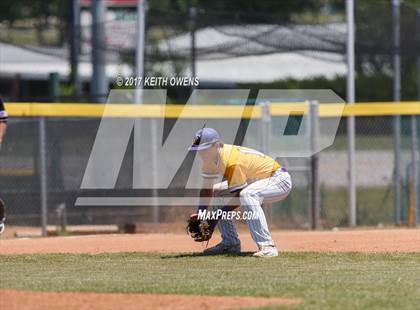 Thumbnail 3 in Farmersville @ Ponder (UIL 3A Region 2 Bi-District Playoff) photogallery.