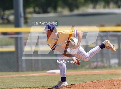 Thumbnail 1 in Farmersville @ Ponder (UIL 3A Region 2 Bi-District Playoff) photogallery.