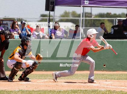 Thumbnail 3 in Farmersville @ Ponder (UIL 3A Region 2 Bi-District Playoff) photogallery.