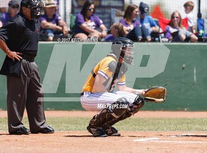 Thumbnail 2 in Farmersville @ Ponder (UIL 3A Region 2 Bi-District Playoff) photogallery.