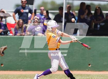 Thumbnail 1 in Farmersville @ Ponder (UIL 3A Region 2 Bi-District Playoff) photogallery.
