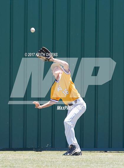 Thumbnail 3 in Farmersville @ Ponder (UIL 3A Region 2 Bi-District Playoff) photogallery.