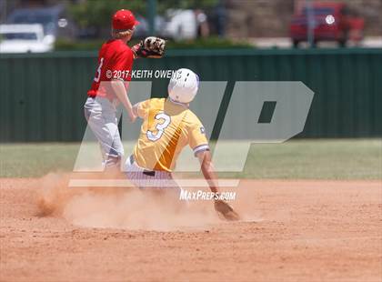 Thumbnail 2 in Farmersville @ Ponder (UIL 3A Region 2 Bi-District Playoff) photogallery.