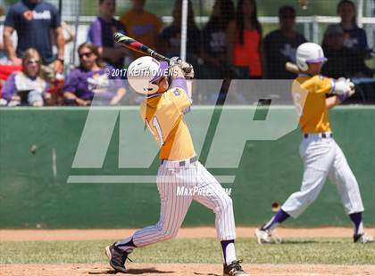 Thumbnail 3 in Farmersville @ Ponder (UIL 3A Region 2 Bi-District Playoff) photogallery.