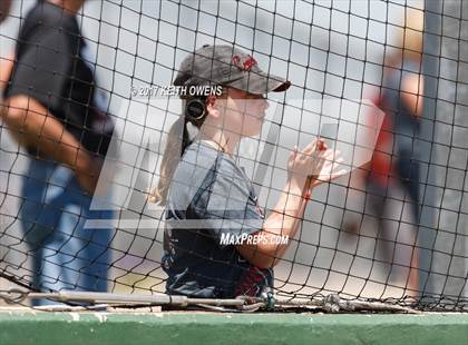 Thumbnail 2 in Farmersville @ Ponder (UIL 3A Region 2 Bi-District Playoff) photogallery.