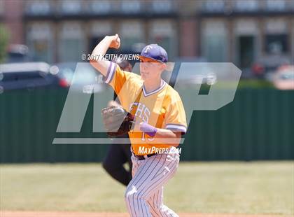 Thumbnail 1 in Farmersville @ Ponder (UIL 3A Region 2 Bi-District Playoff) photogallery.