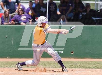 Thumbnail 1 in Farmersville @ Ponder (UIL 3A Region 2 Bi-District Playoff) photogallery.
