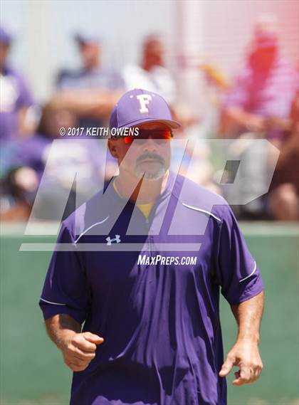 Thumbnail 1 in Farmersville @ Ponder (UIL 3A Region 2 Bi-District Playoff) photogallery.