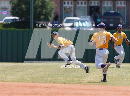 Thumbnail 2 in Farmersville @ Ponder (UIL 3A Region 2 Bi-District Playoff) photogallery.