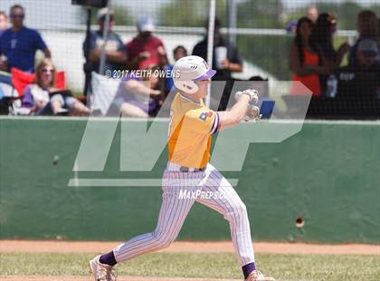 Thumbnail 2 in Farmersville @ Ponder (UIL 3A Region 2 Bi-District Playoff) photogallery.