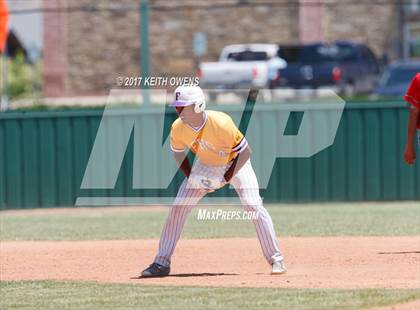 Thumbnail 2 in Farmersville @ Ponder (UIL 3A Region 2 Bi-District Playoff) photogallery.