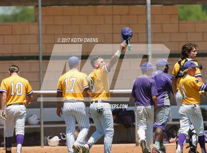 Thumbnail 2 in Farmersville @ Ponder (UIL 3A Region 2 Bi-District Playoff) photogallery.