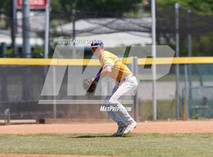 Thumbnail 1 in Farmersville @ Ponder (UIL 3A Region 2 Bi-District Playoff) photogallery.