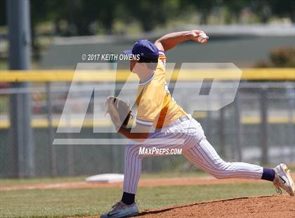 Thumbnail 2 in Farmersville @ Ponder (UIL 3A Region 2 Bi-District Playoff) photogallery.
