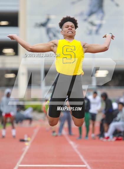 Thumbnail 1 in Title IX Invitational (Jumping Events) photogallery.