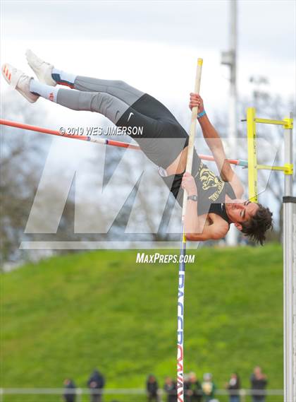 Thumbnail 2 in Title IX Invitational (Jumping Events) photogallery.