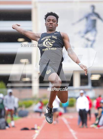 Thumbnail 1 in Title IX Invitational (Jumping Events) photogallery.