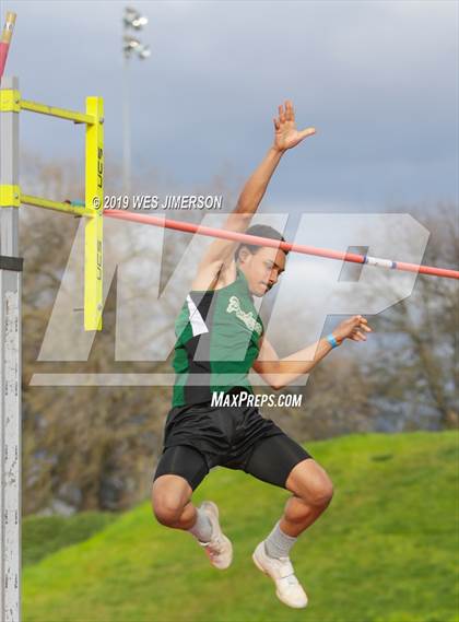 Thumbnail 1 in Title IX Invitational (Jumping Events) photogallery.