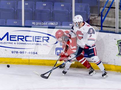 Thumbnail 3 in St. John's vs Central Catholic (MIAA Division 1A) photogallery.