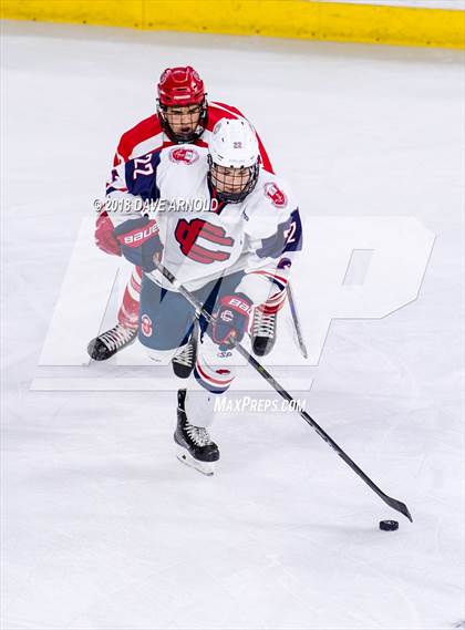 Thumbnail 3 in St. John's vs Central Catholic (MIAA Division 1A) photogallery.