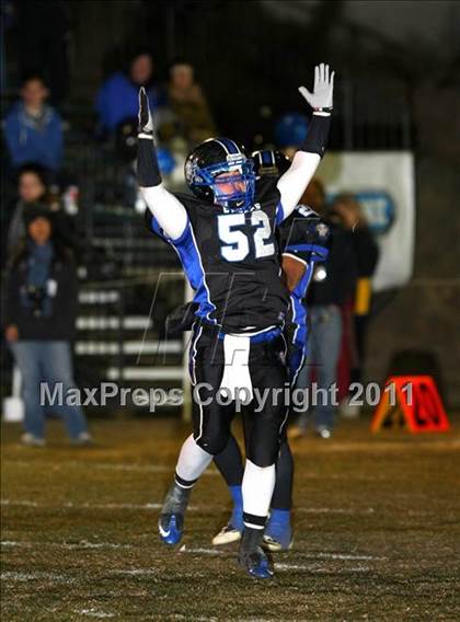 Thumbnail 2 in Windward vs. Excelsior (CIF SS 8-Man D1 Final) photogallery.