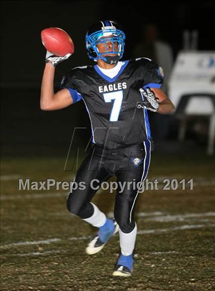 Thumbnail 1 in Windward vs. Excelsior (CIF SS 8-Man D1 Final) photogallery.